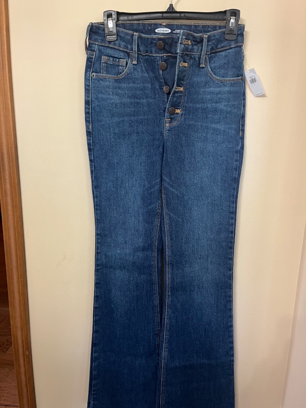 Jeans - Picture 2 of 3
